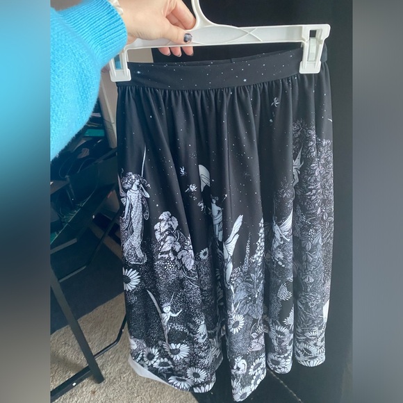 Fairy tale William Heath midi skirt from Blackmilk (sold out!) - Picture 5 of 8